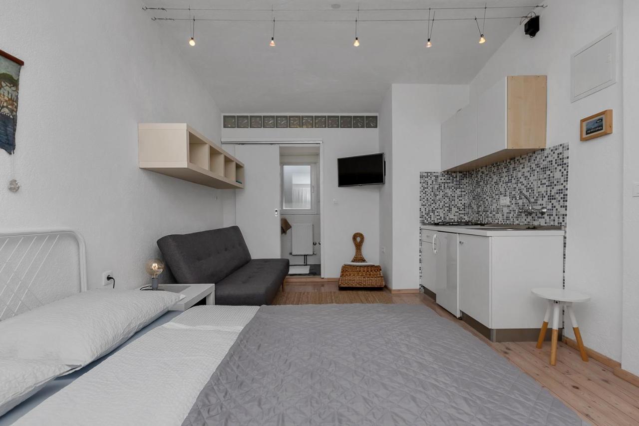 Apartments & Rooms Rica 马卡尔斯卡 外观 照片